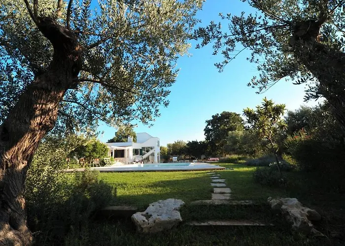 Casa Nel Con Giardino E Piscina Privata *