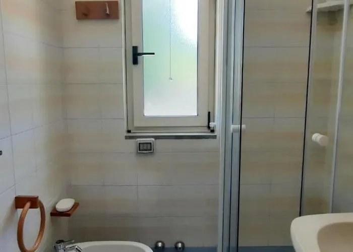 Casa Nel Con Giardino E Piscina Privata * 폴리나노 아마레